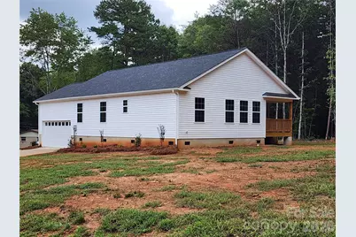 5900 Flamingo Drive #4, Conover, NC 28613 - Photo 8