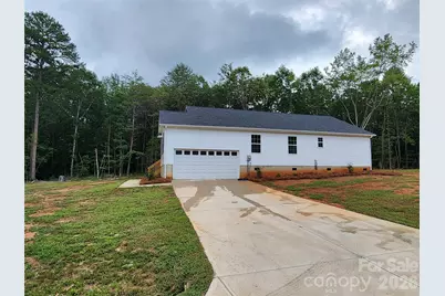5900 Flamingo Drive #4, Conover, NC 28613 - Photo 6