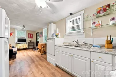 2588 Old Shelby Road, Hickory, NC 28602 - Photo 18