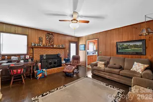 1311 Cambridge St, Gastonia, NC 28054 - Photo 8