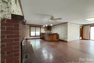 842 N Aspen St, Lincolnton, NC 28092 - Photo 8