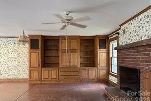 842 N Aspen St, Lincolnton, NC 28092 - Photo 12