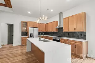 504 E 24th St, Kannapolis, NC 28083 - Photo 4