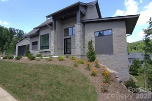 47 Versailles Ln, Asheville, NC 28804 - Photo 2