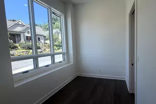 47 Versailles Ln, Asheville, NC 28804 - Photo 20
