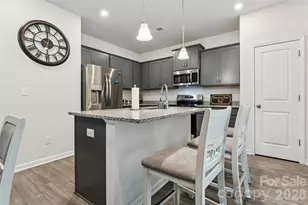 6100 Gala Ln, Charlotte, NC 28215 - Photo 8