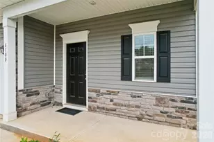6100 Gala Ln, Charlotte, NC 28215 - Photo 4