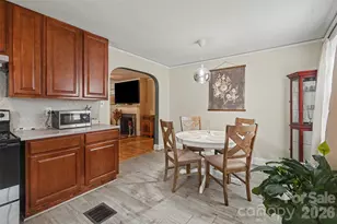 2101 Highland St, Charlotte, NC 28208 - Photo 6