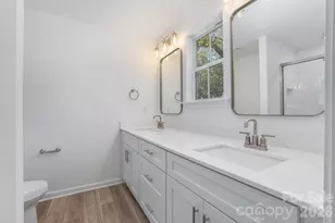 2025 Bishop Madison Ln, Charlotte, NC 28216 - Photo 16