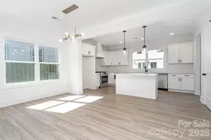 2025 Bishop Madison Ln, Charlotte, NC 28216 - Photo 8