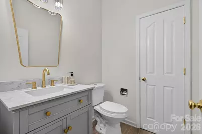 8100 Laurel Run Drive, Charlotte, NC 28269 - Photo 10