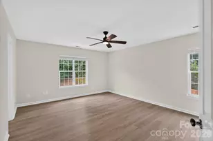 8100 Laurel Run Dr, Charlotte, NC 28269 - Photo 22