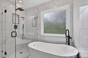 8100 Laurel Run Dr, Charlotte, NC 28269 - Photo 4