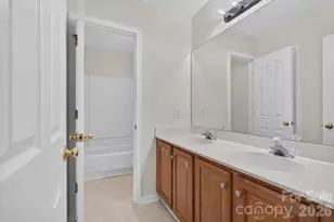 8100 Laurel Run Dr, Charlotte, NC 28269 - Photo 24