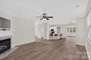 8100 Laurel Run Dr, Charlotte, NC 28269 - Photo 6