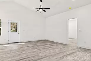 505 E Dunlap St, Lancaster, SC 29720 - Photo 14