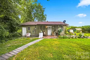2588 Old Shelby Rd, Hickory, NC 28602 - Photo 2