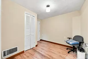 2588 Old Shelby Rd, Hickory, NC 28602 - Photo 20