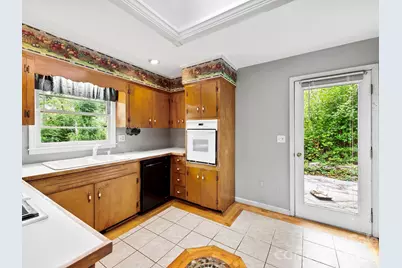 48 Faircrest Road, Asheville, NC 28804 - Photo 14