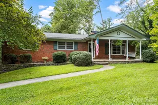 48 Faircrest Rd, Asheville, NC 28804 - Photo 2