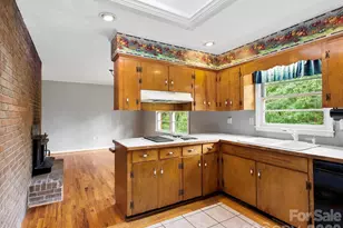 48 Faircrest Rd, Asheville, NC 28804 - Photo 16
