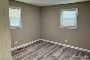 477 Sunset St, Granite Falls, NC 28630 - Photo 8