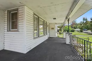 2828 Bon Air Ave, Winston Salem, NC 27105 - Photo 2