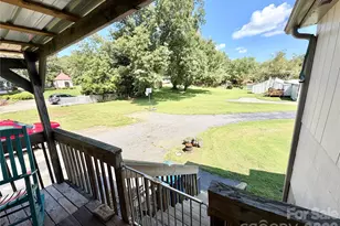 371 Sulphur Springs Rd, Hiddenite, NC 28636 - Photo 20