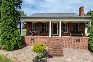 1316 Oak Canopy Rd, Lincolnton, NC 28092 - Photo 2
