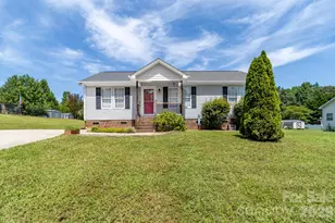 3009 Drake Dr, Stanley, NC 28164 - Photo 2