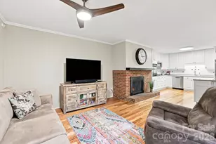 6606 Bunker Hill Cir, Charlotte, NC 28210 - Photo 8