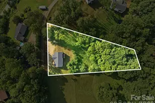 7 Greenridge Rd, Weaverville, NC 28787 - Photo 2