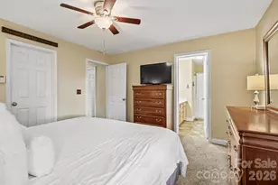 47 Fox Rd, Asheville, NC 28804 - Photo 14