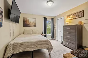 47 Fox Rd, Asheville, NC 28804 - Photo 16