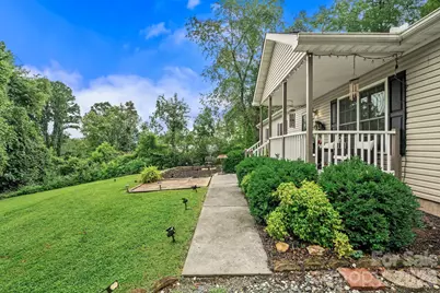 47 Fox Road, Asheville, NC 28804 - Photo 2