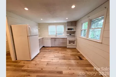 1017 White Lane, Gastonia, NC 28052 - Photo 2