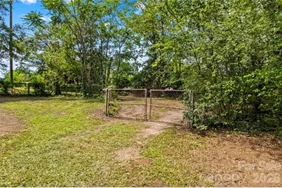 715 N Central Avenue, Landis, NC 28088 - Photo 28