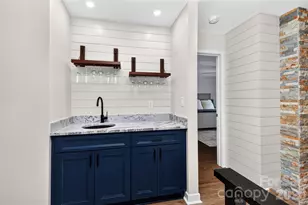 7340 Lake Front Dr, Charlotte, NC 28278 - Photo 16