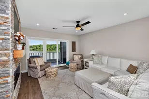7340 Lake Front Dr, Charlotte, NC 28278 - Photo 12