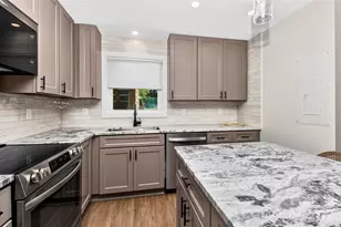 7340 Lake Front Dr, Charlotte, NC 28278 - Photo 18