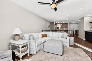 7340 Lake Front Dr, Charlotte, NC 28278 - Photo 14