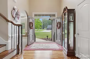 1023 Madras Ct, Davidson, NC 28036 - Photo 6