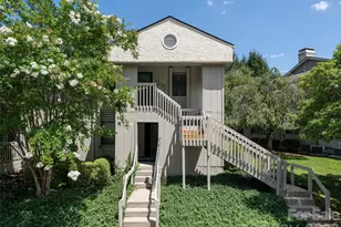 1406 Abbey Cir, Asheville, NC 28805 - Photo 2