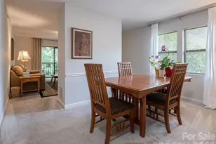 1406 Abbey Cir, Asheville, NC 28805 - Photo 6
