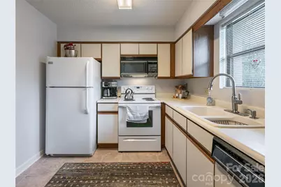 1406 Abbey Circle, Asheville, NC 28805 - Photo 14