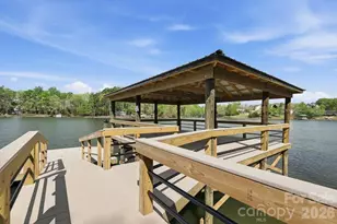 17017 Walker Wylie Dr, Charlotte, NC 28278 - Photo 26