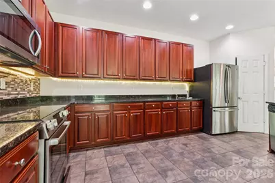 9908 Rocky Ford Club Road, Charlotte, NC 28269 - Photo 10