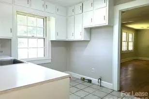 244 Dakota St, Charlotte, NC 28216 - Photo 4