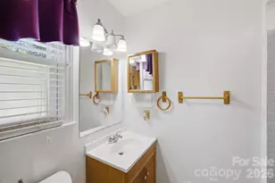 5218 Dolphin Ln, Charlotte, NC 28215 - Photo 22