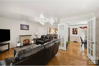 5218 Dolphin Lane, Charlotte, NC 28215 - Photo 12